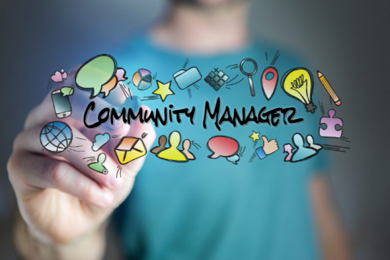 Gestion de réseaux sociaux Community manager (2)